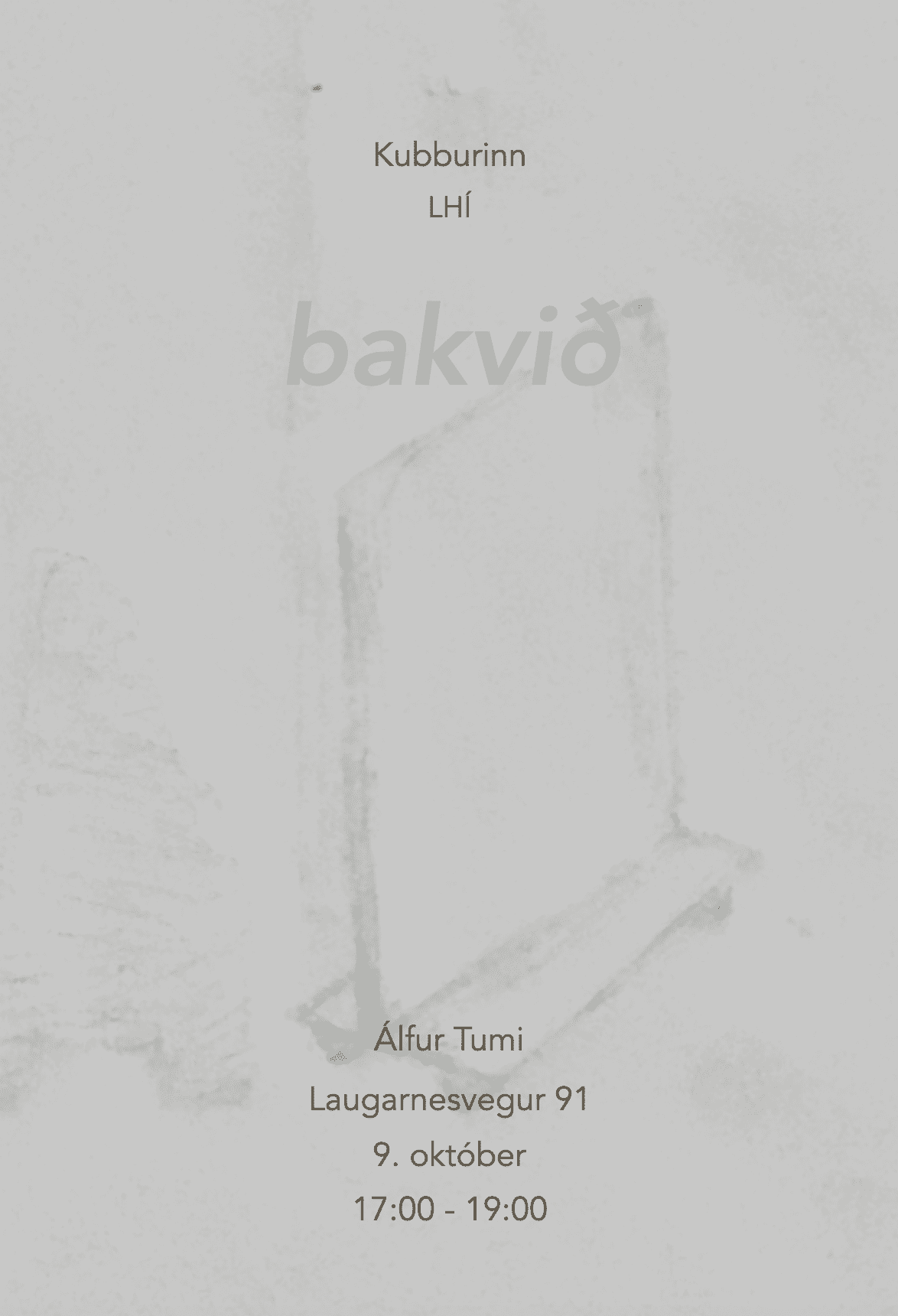 Elf Tumi//behind